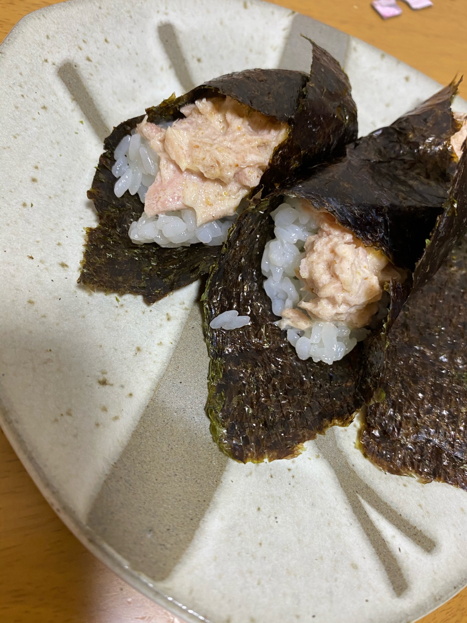 お弁当に♬ツナごま巻き寿司