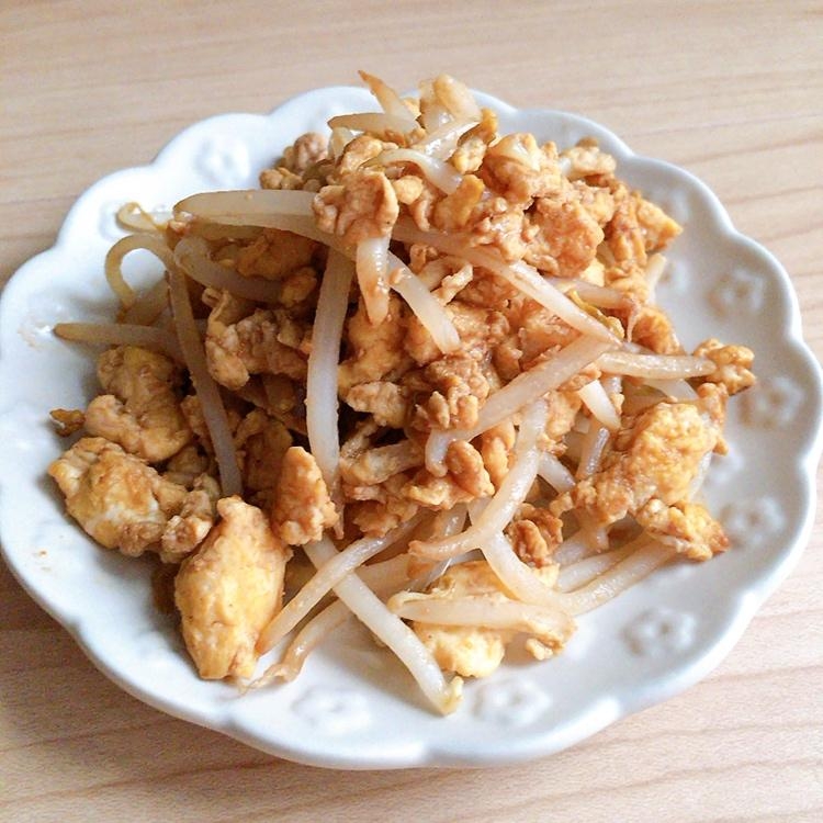 もやしと卵のオイスター炒め★*。
