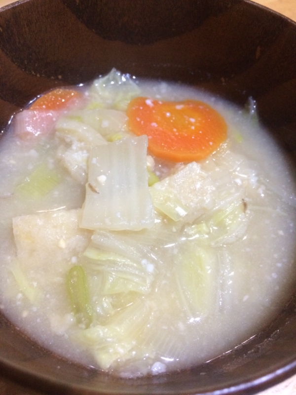 豆乳入り白菜のお味噌汁(*^^*)