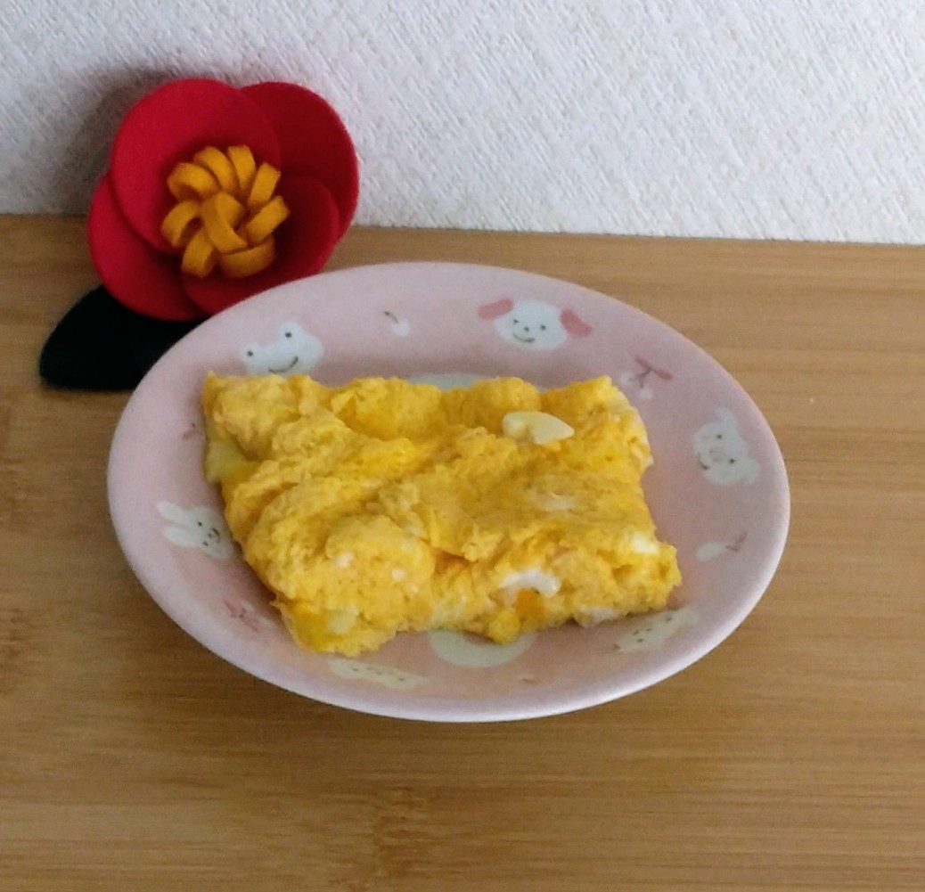 ✨余ったカップ麺 粉末スープの素で卵焼き✨