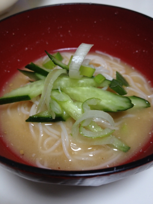 温かいつけ素麺ピリ辛胡麻味噌だれ