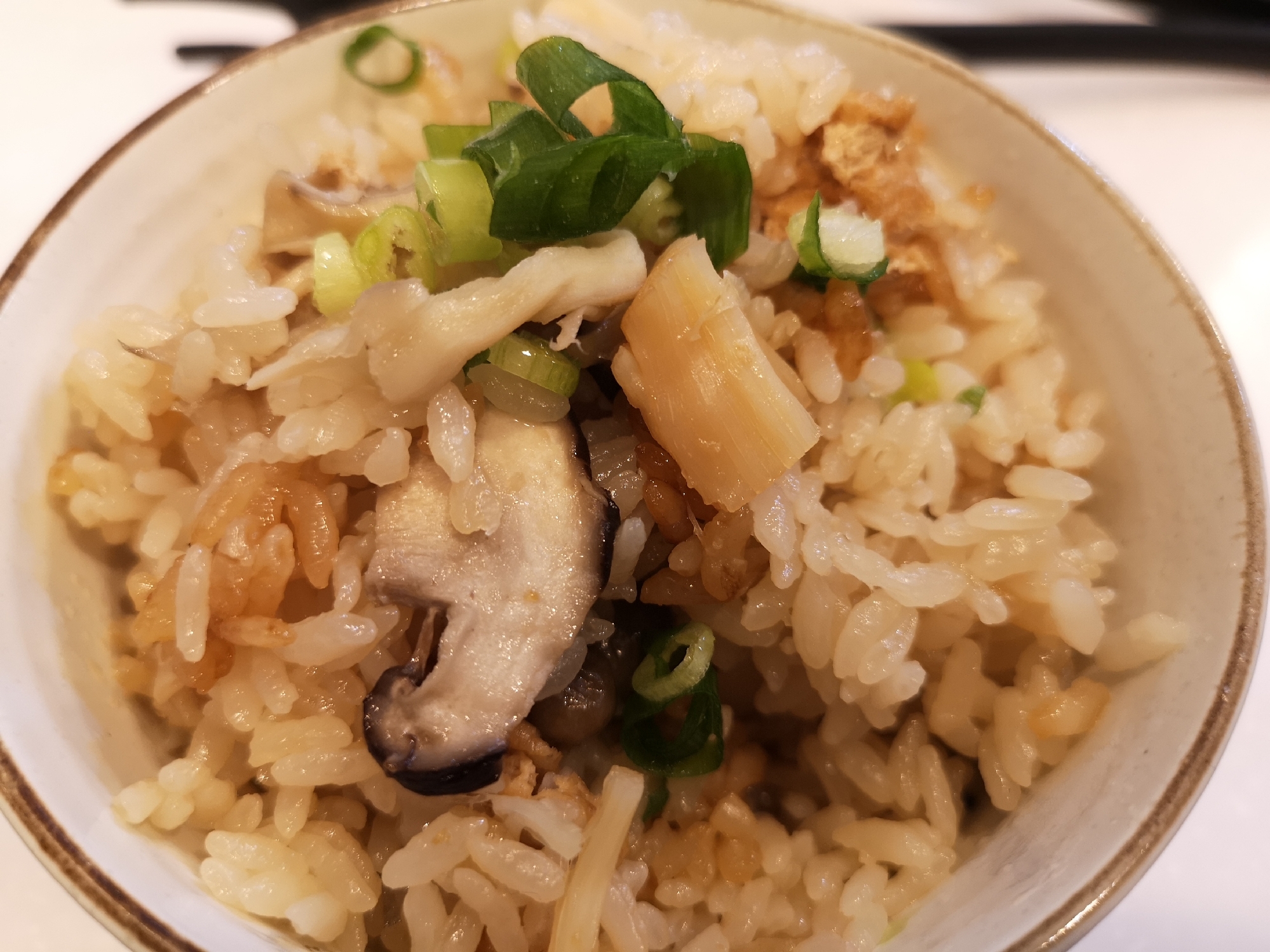 麺つゆで簡単!干し貝柱ときのこの炊き込みご飯!