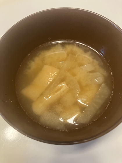 玉ねぎ・大根・油揚げの味噌汁