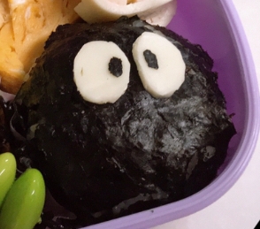 お弁当に まっくろくろすけおにぎり レシピ 作り方 By Rママ 楽天レシピ お弁当に まっくろくろすけおにぎり レシピ 作り方 By Rママ 楽天レシピ