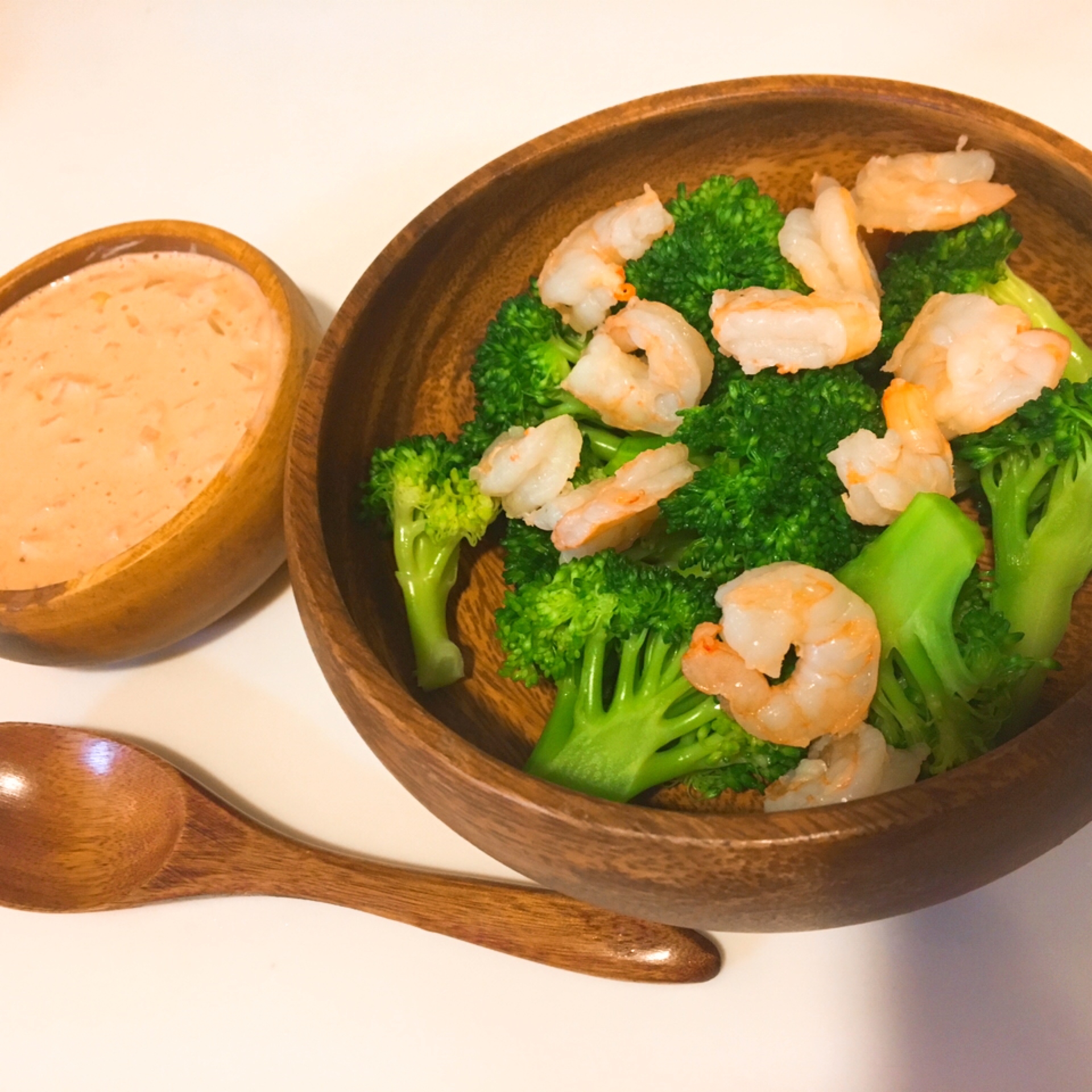 超絶品！エビとブロッコリーのオーロラソースサラダ