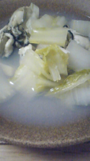 牡蠣と白菜のあっさり煮込み