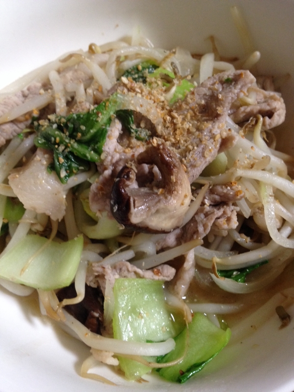 豚もやしの鶏ガラ炒め