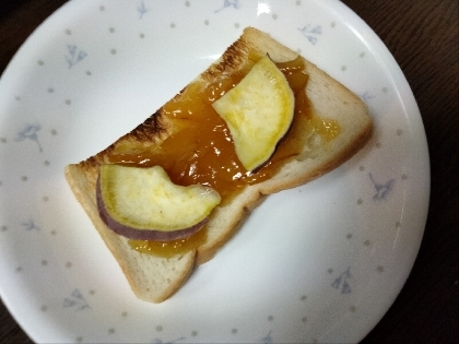 こちらも試しました。朝食に。美味しい組合せでした。レシピ有難うございました。