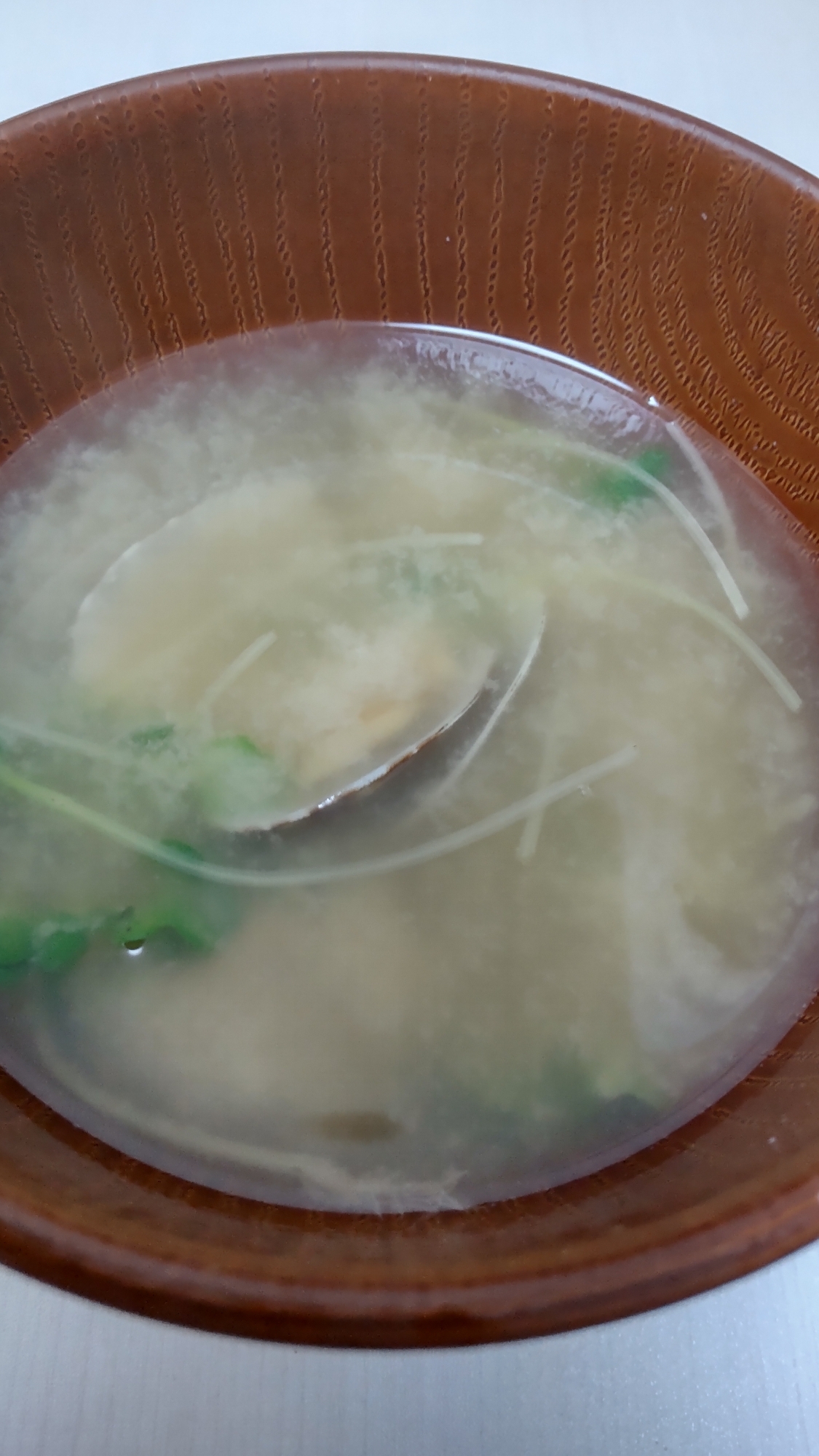 あさりとかいわれ大根のお味噌汁
