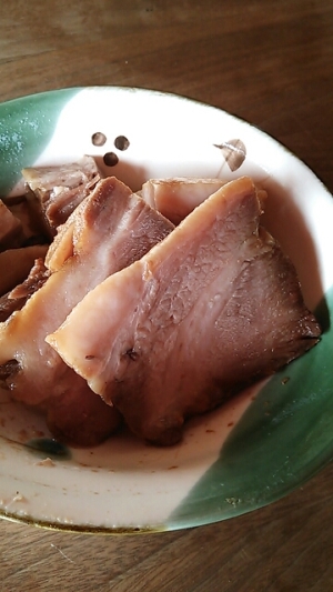 柔らか簡単!塩こうじに漬け込んだ煮豚