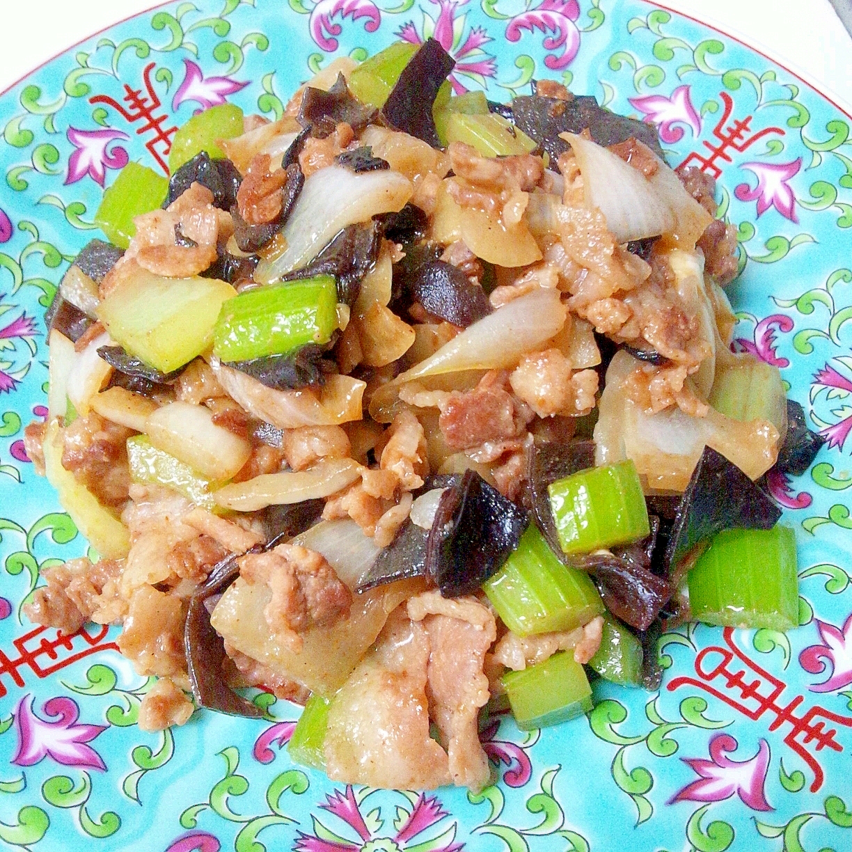 豚肉とセロリの中国家庭料理風 レシピ 作り方 By K5b4 楽天レシピ