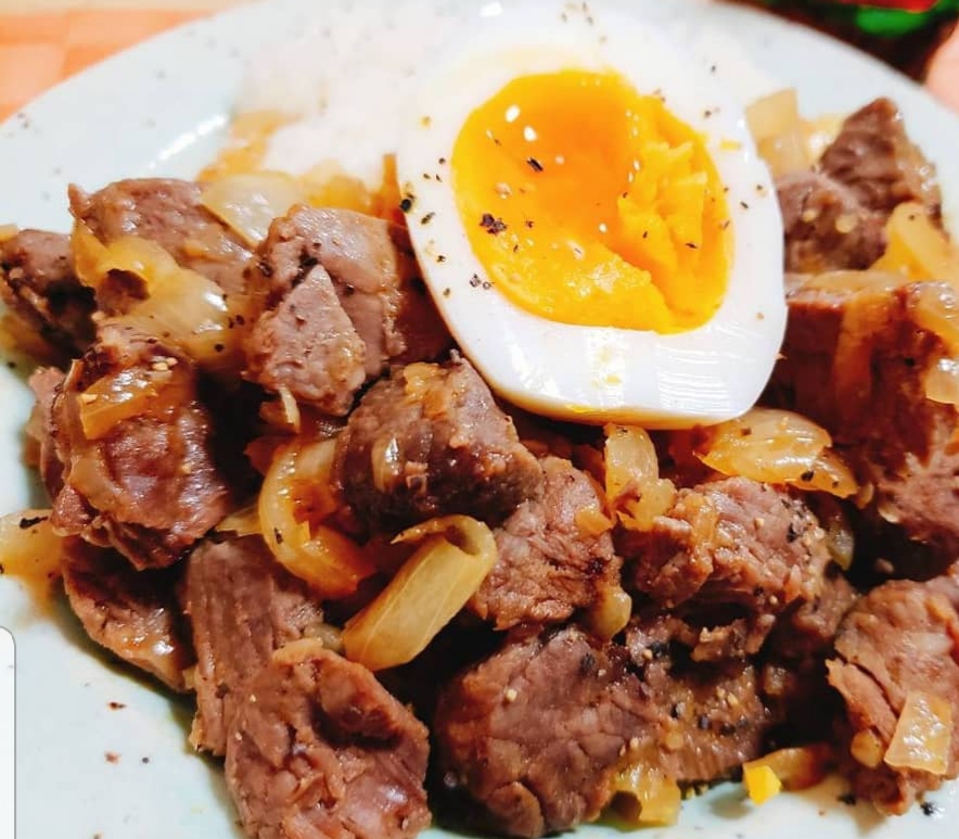 食べごたえ抜群！サイコロステーキ丼