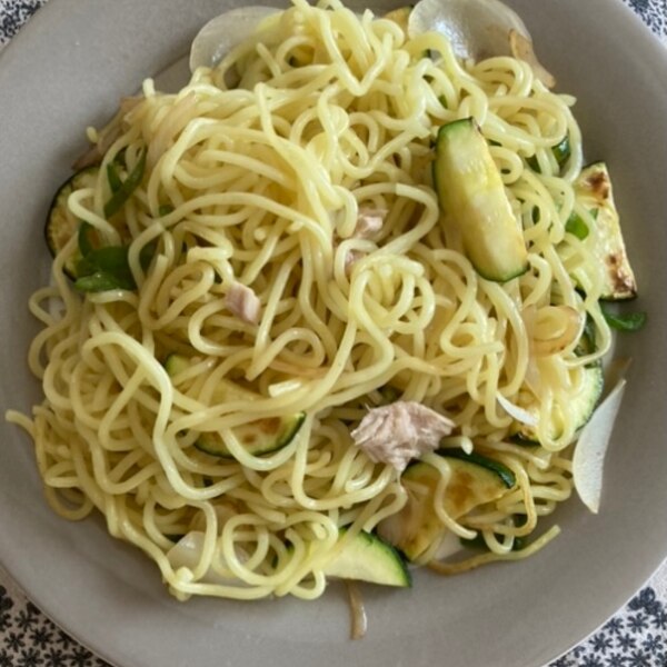 ズッキーニとツナのポン酢焼きそば レシピ 作り方 By ボンド子 楽天レシピ ズッキーニとツナのポン酢焼きそば レシピ 作り方 By ボンド子 楽天レシピ