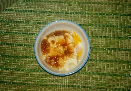 ここなっつんちゃん(o^ O^)シ豆腐のレシピ✨ ≧∀≦)ノ麻婆丼に卵の黄身がトロリで美味しかったです✨リピにポチ✨豆腐は買って保存♪いつもありがとうございます