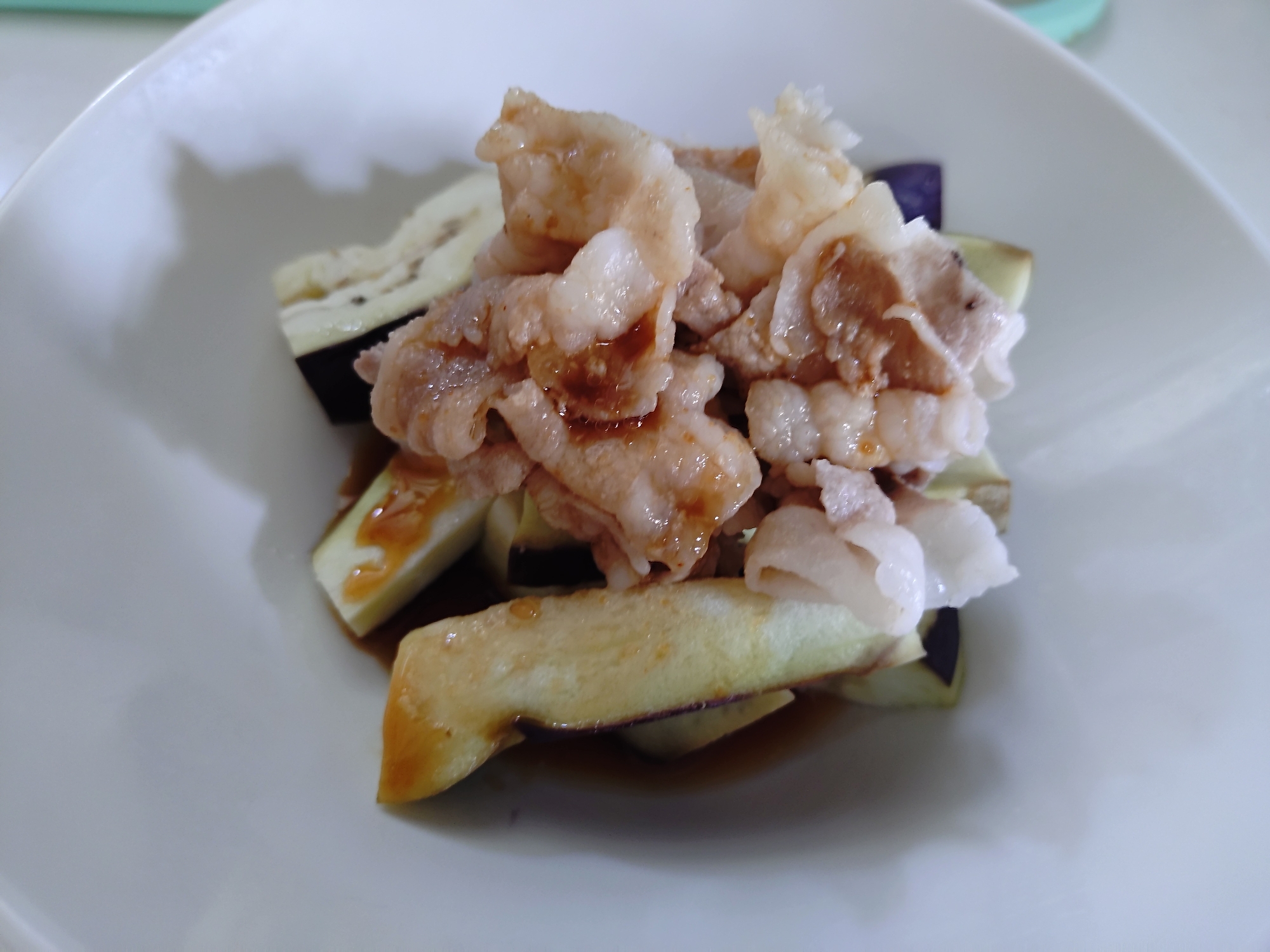 焼き肉のたれを使ってレンチン蒸し茄子