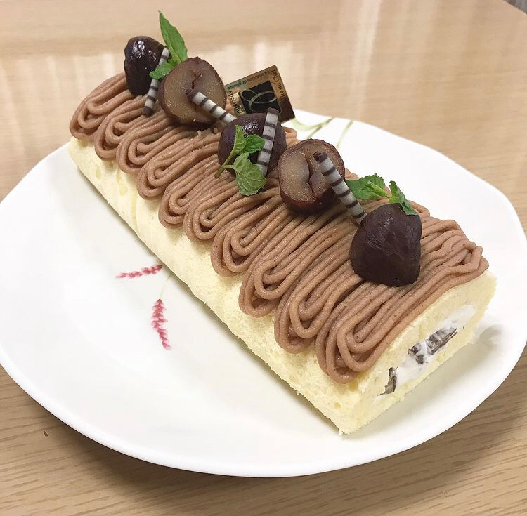 モンブランロールケーキ