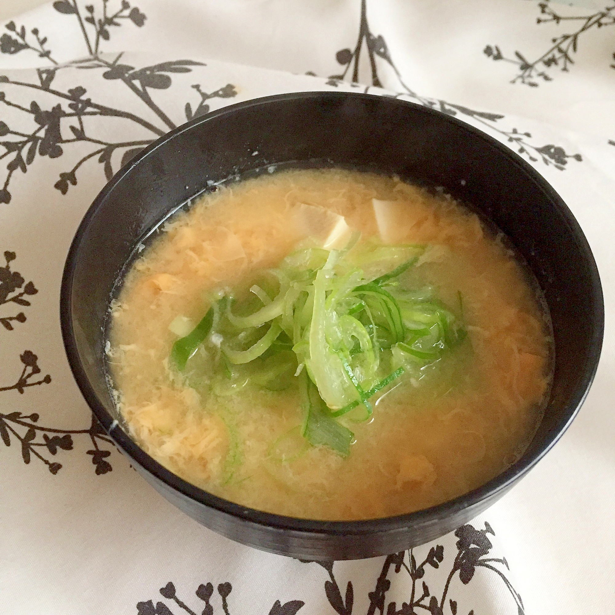 豆腐 たまご 長ねぎの お味噌汁 ♪