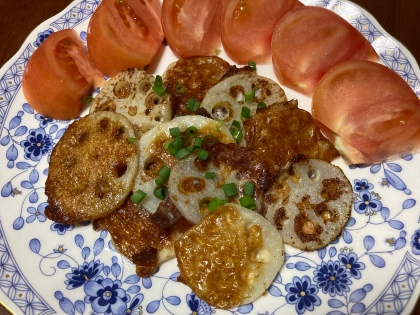 カリカリのチーズとシャキシャキのレンコンがとても美味しかったです。塩コショウをしっかりすると、お酒におつまみにピッタリですね。