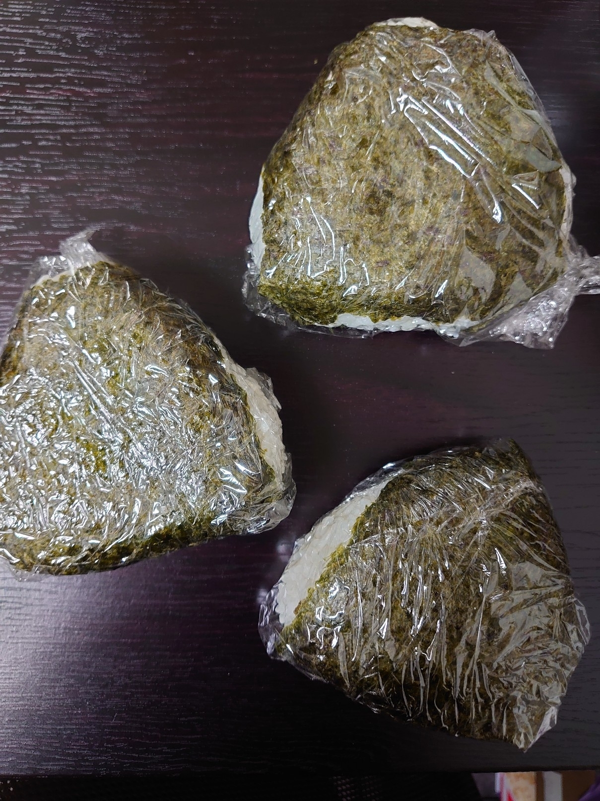 余った生姜焼きを肉味噌にリメイクしておにぎりに