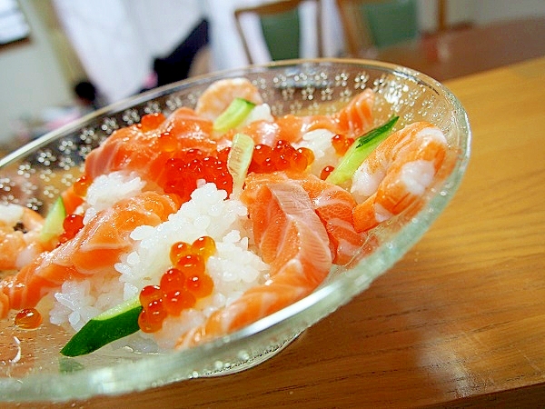 かんきつ風味のサーモンとイクラのちらし寿司 レシピ 作り方 By よっちごはん 楽天レシピ