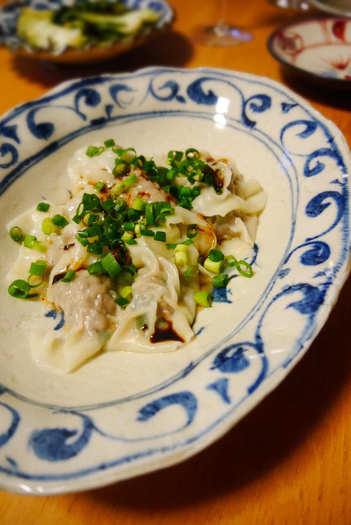 つるんつるん♪ネギたっぷり蓮根入りワンタン。