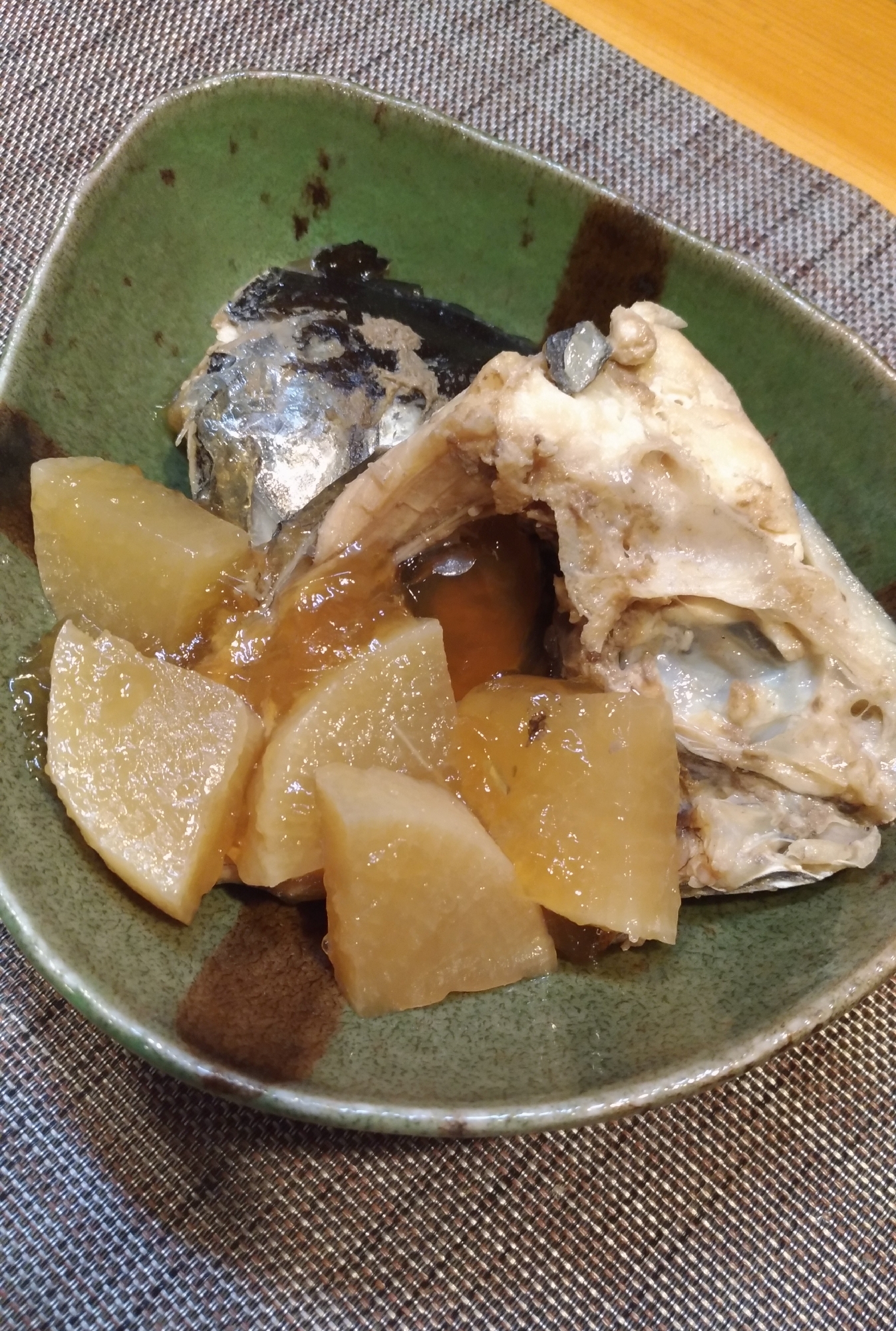 だしで絶品 目鯛のアラと大根の煮物 レシピ 作り方 By またたび 楽天レシピ だしで絶品 目鯛のアラと大根の煮物 レシピ 作り方 By またたび 楽天レシピ