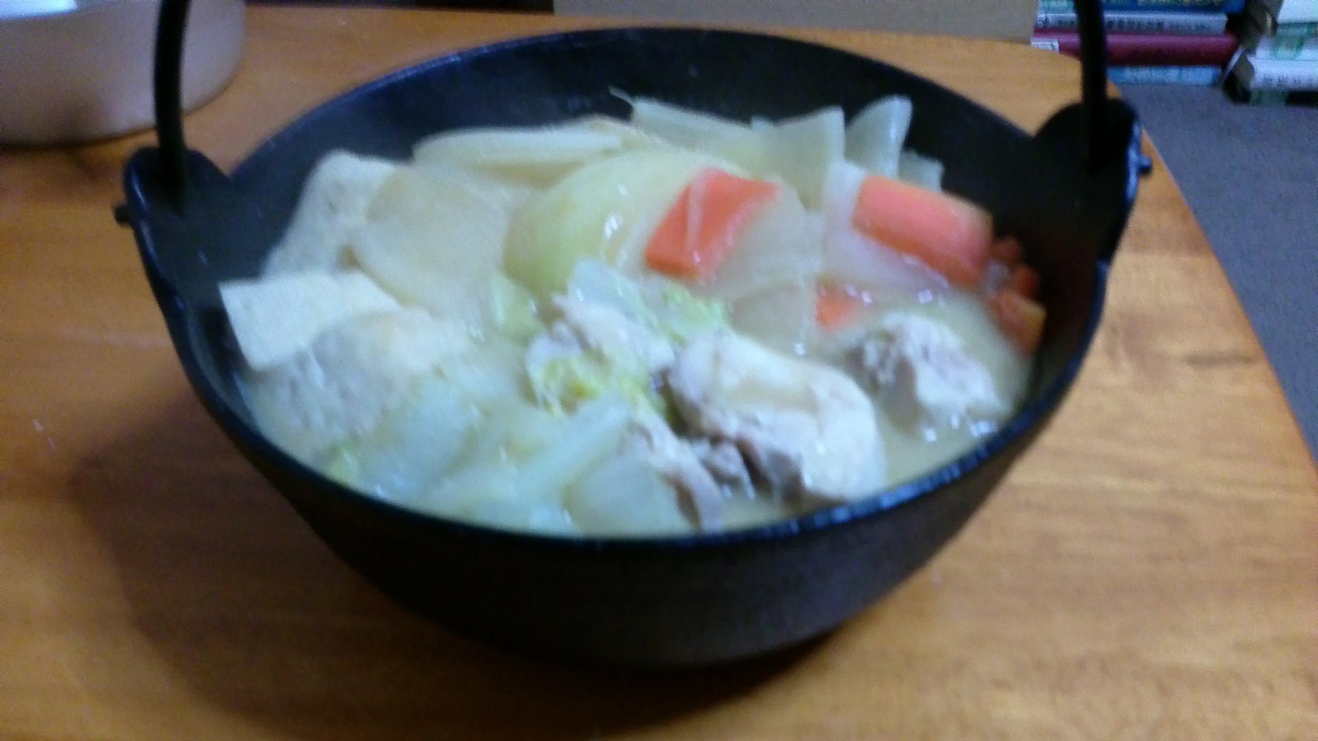 凍み豆腐の味噌鍋