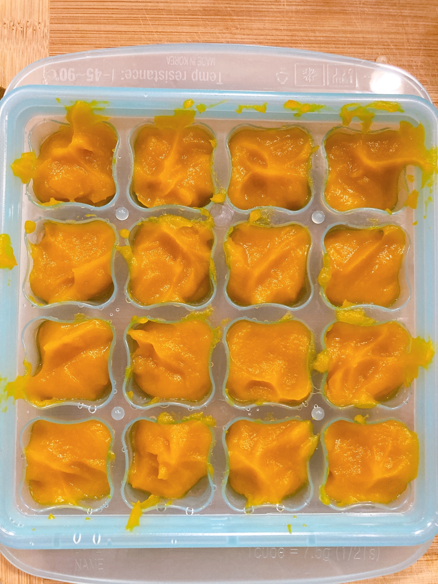 離乳食初期　甘さを引き出すかぼちゃペーストの作り方