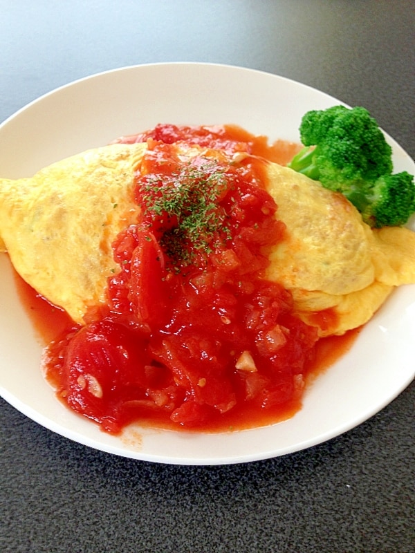 まるで洋食屋さん♡特製トマトソースのオムライス♡