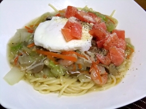 野菜とエビのあんかけパスタ・卵のせ