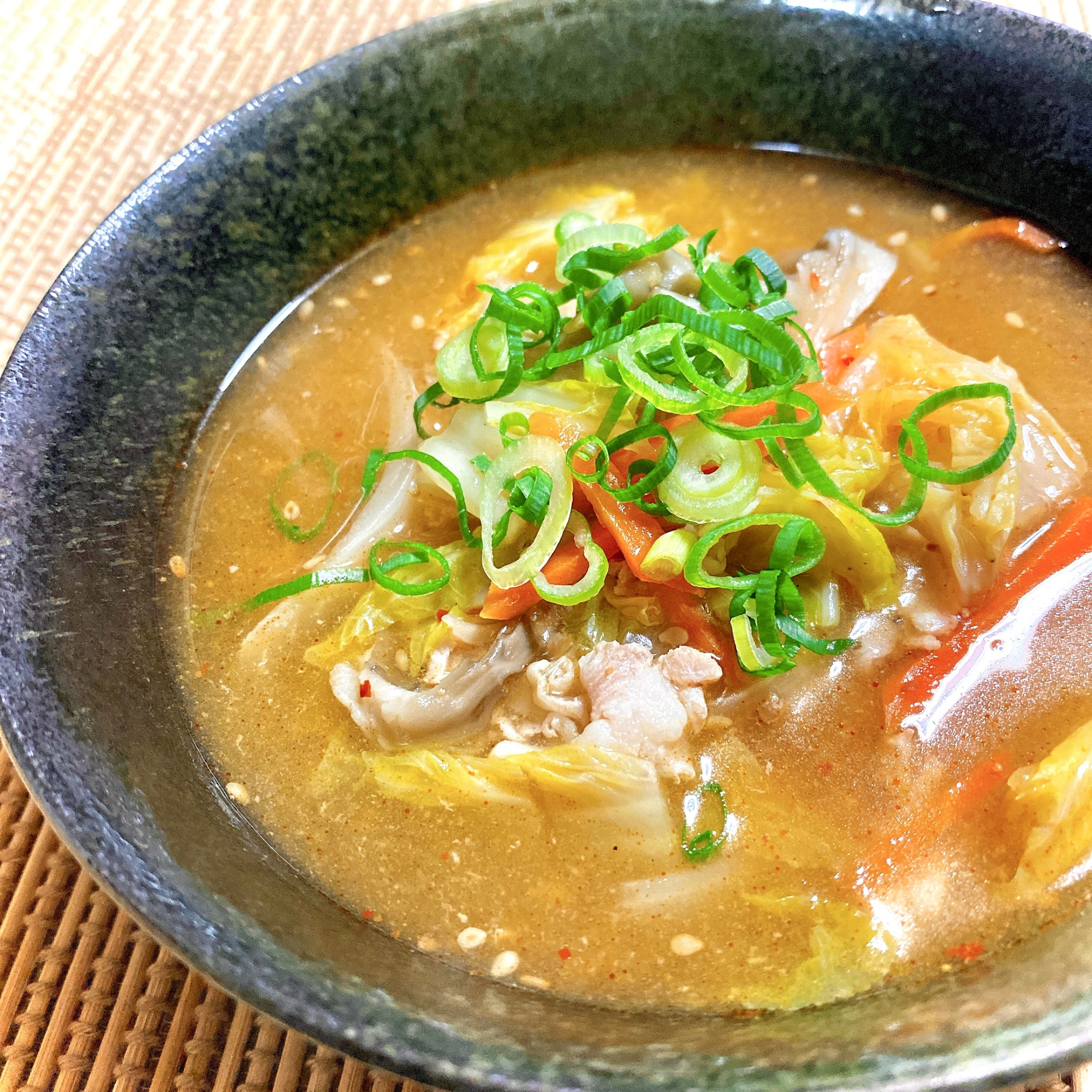 シビ辛あったまる～♨️白菜と豚肉の麻辣湯