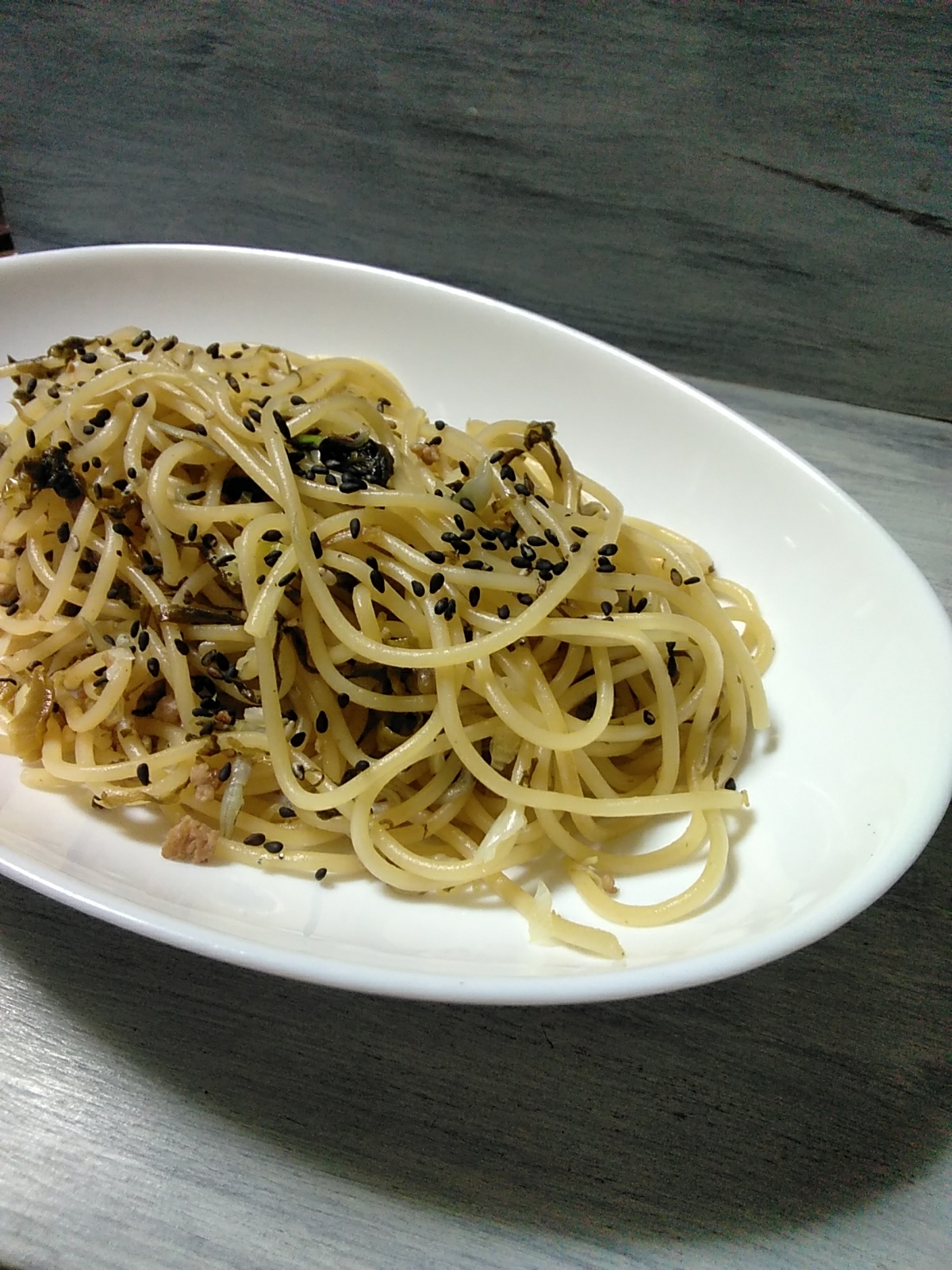 高菜漬けと釜揚げしらすのパスタ