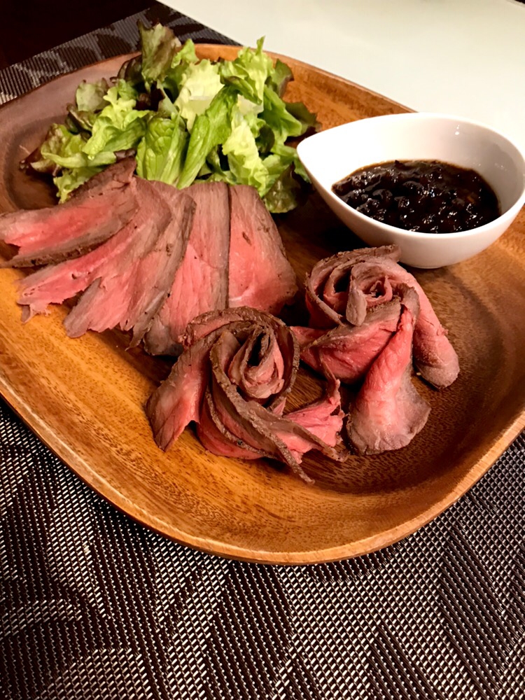 絶品ローストビーフ オニオンソースと共に レシピ 作り方 By Kumasanのレシピ 楽天レシピ