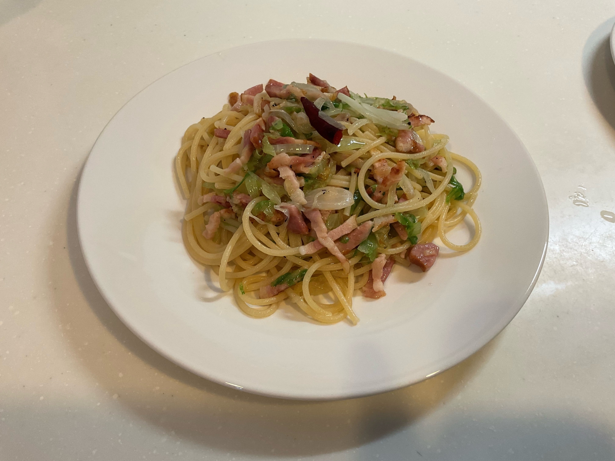 レタスとベーコンのお惣菜風ペペロンチーノ！