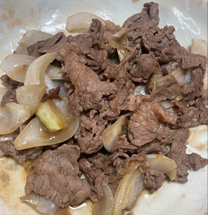 簡単に！玉ねぎと牛肉の炒め物