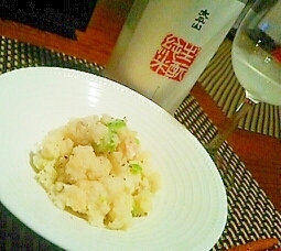 白ワインに日本酒に、蚕豆とカマンベールのポテサラ