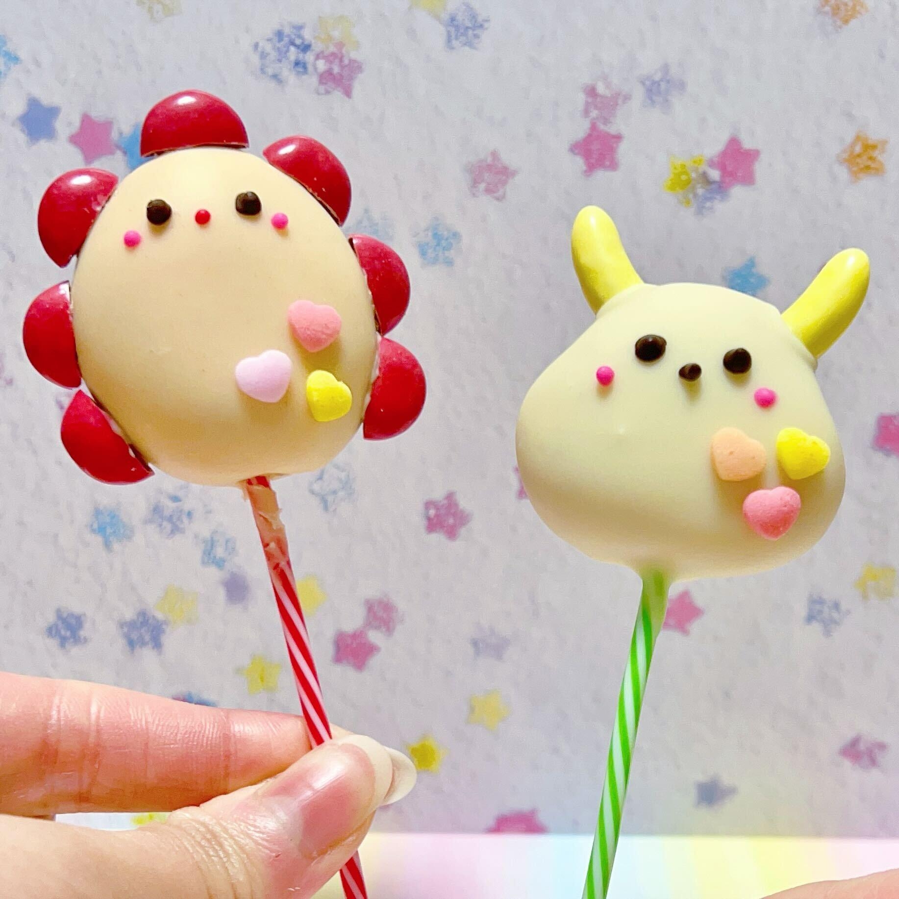 まるでロリポップ！？サンサンくもりんのケーキポップ