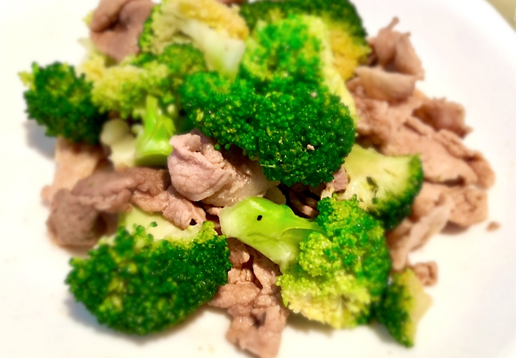 あっさり味で ブロッコリーと豚こま肉の醤油炒め レシピ 作り方 By Koyu 毎日の料理は簡単に 楽天レシピ