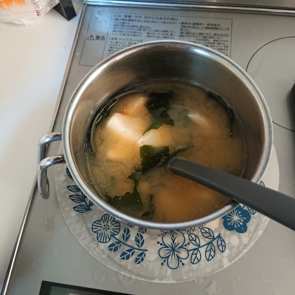 ワカメと豆腐の味噌汁