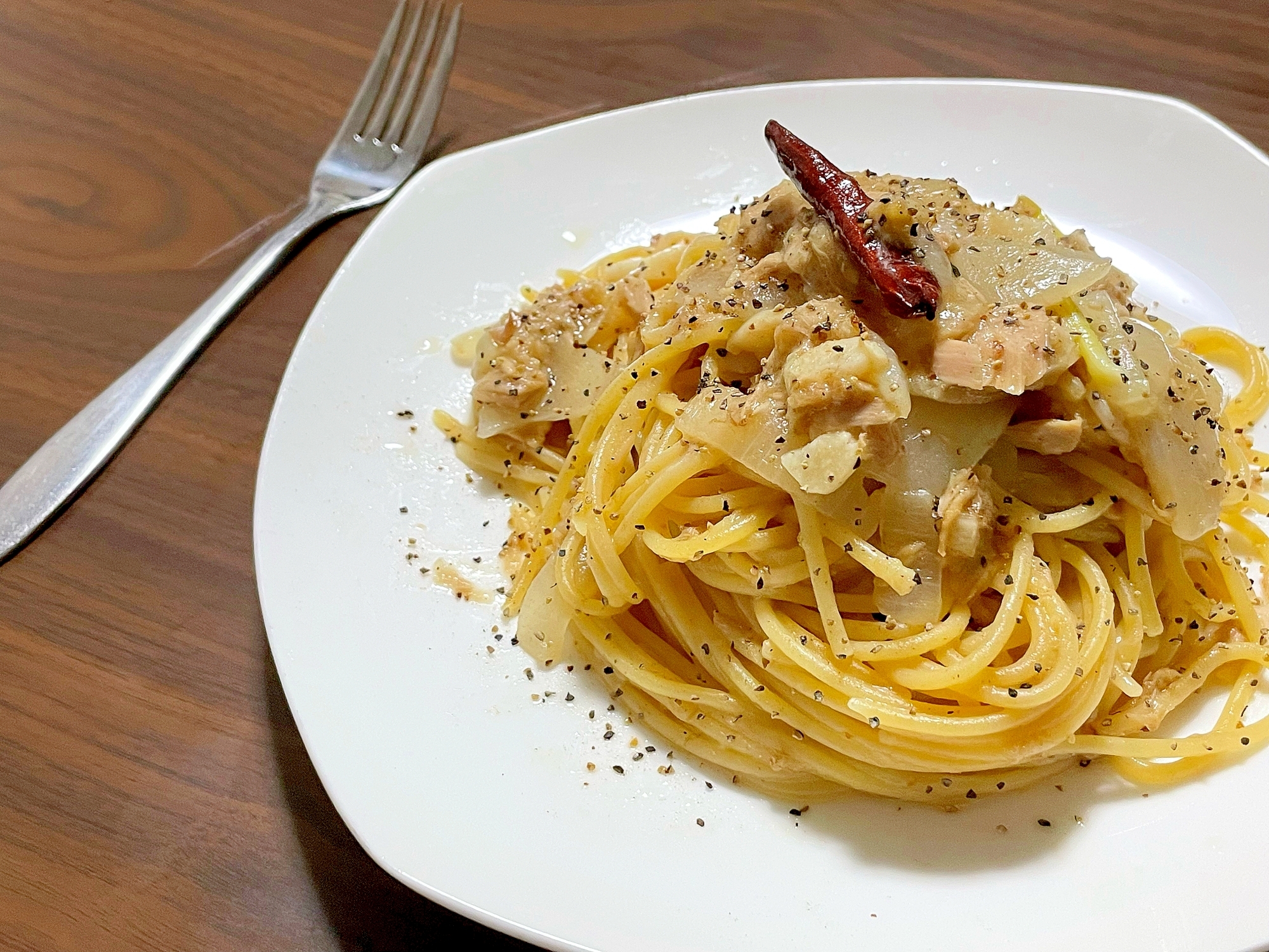 ワンパン!ツナと玉ねぎのペペロンチーノ