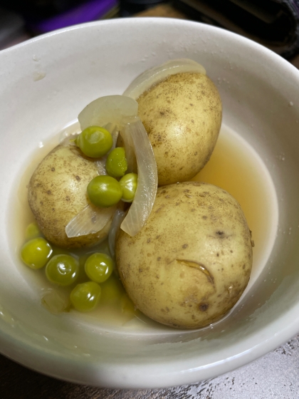 ほっこり春の味覚☆新じゃがとエンドウのコンソメ煮