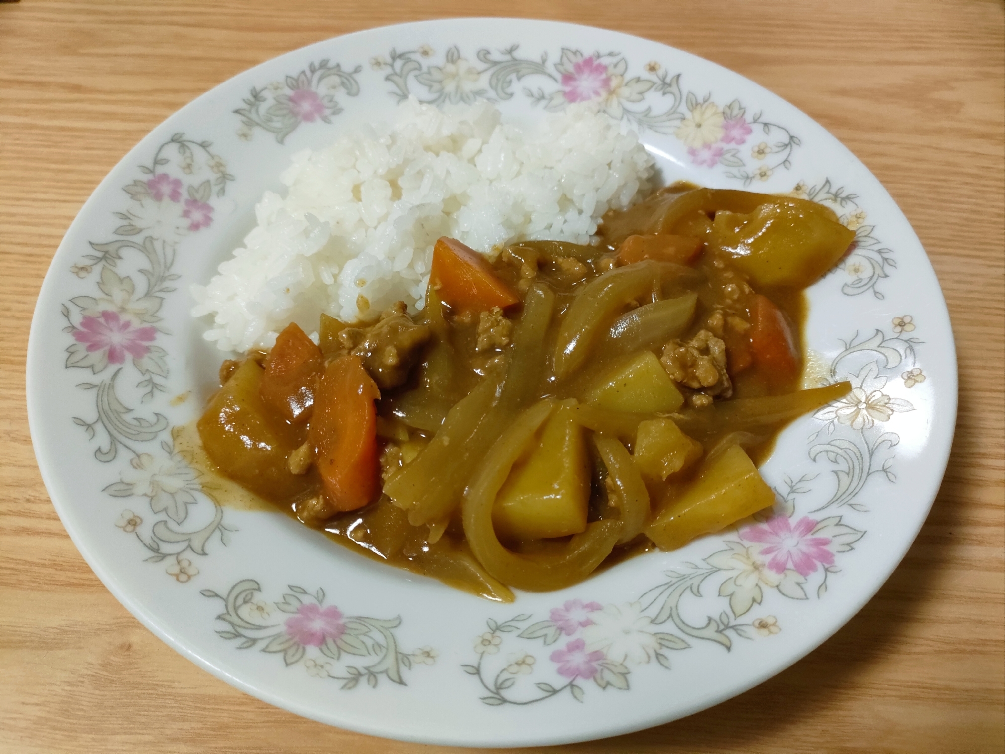 にんにくたっぷり☆豚ひき肉のカレー
