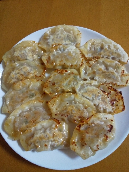 【スパークリングに合う】焼き餃子