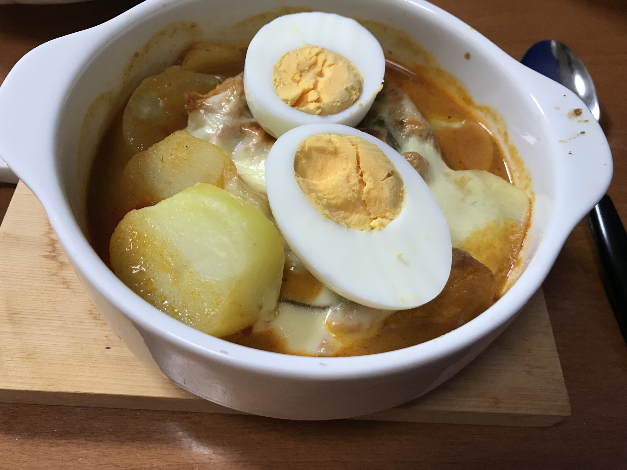 いなばのチキンカレー缶でタイ風カレーグラタン