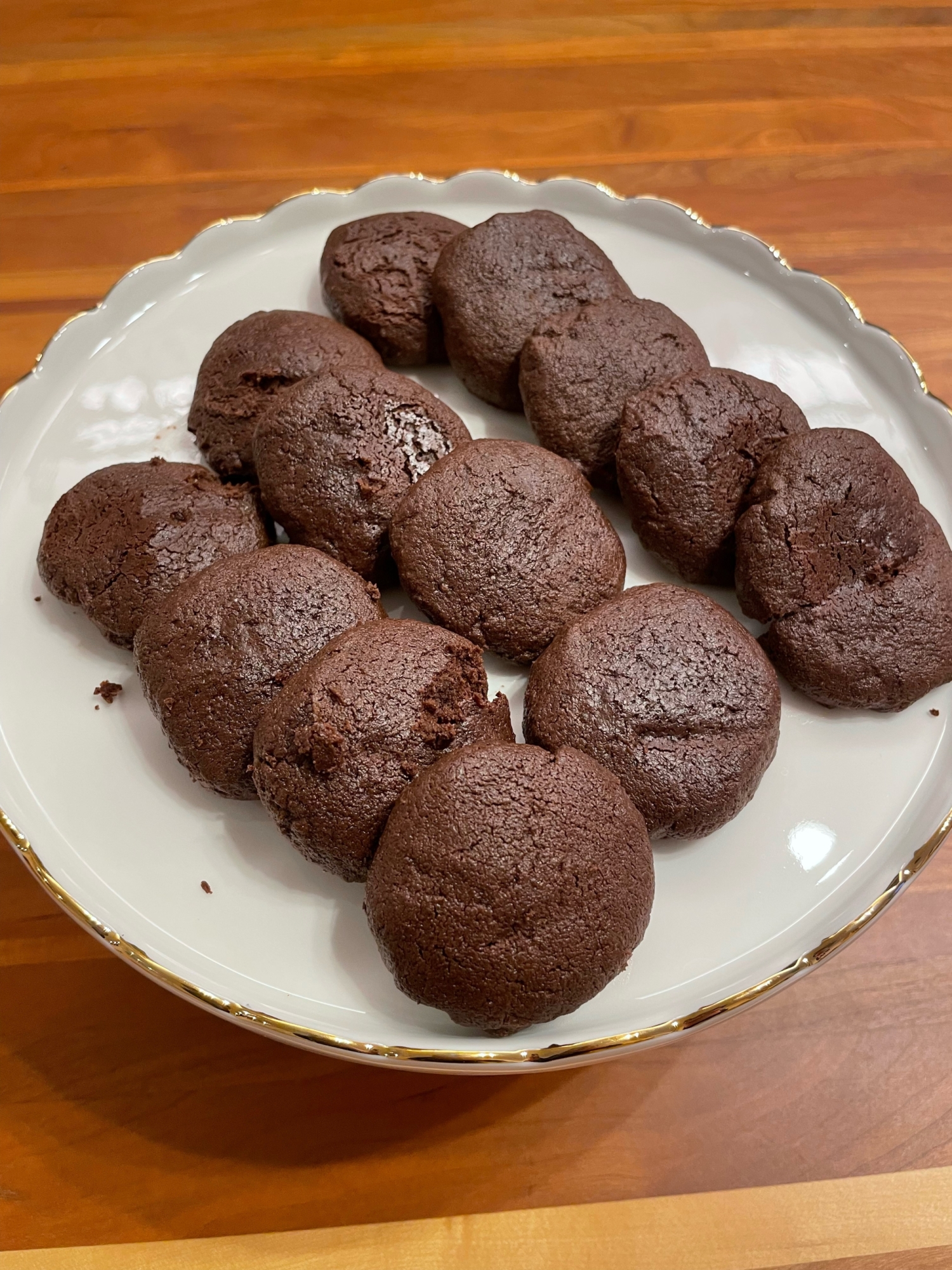 純ココアと甜菜糖の体に優しいチョレートクッキー