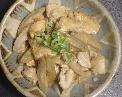 フライパンで簡単！鶏むね肉とごぼうの南蛮酢焼き♪