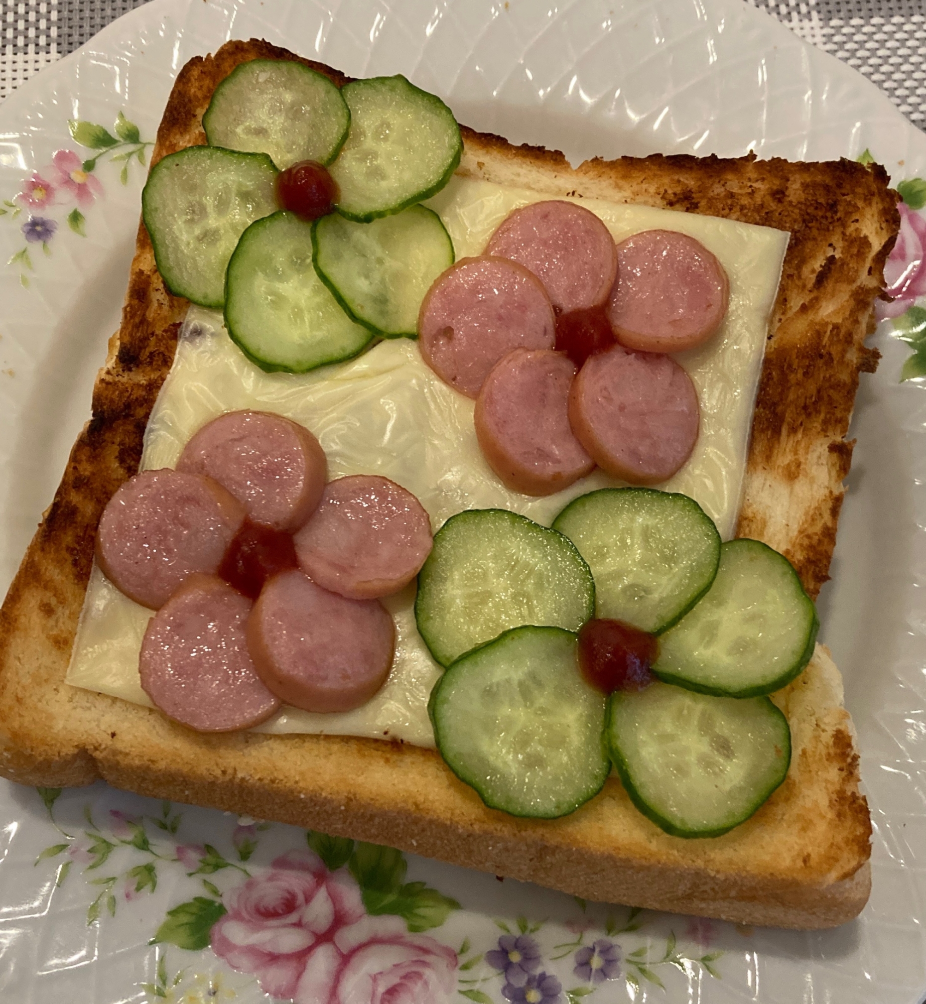 お花のトースト レシピ 作り方 By 紅蓮華 楽天レシピ