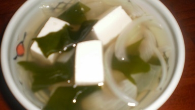 豆腐とわかめのお手軽スープ