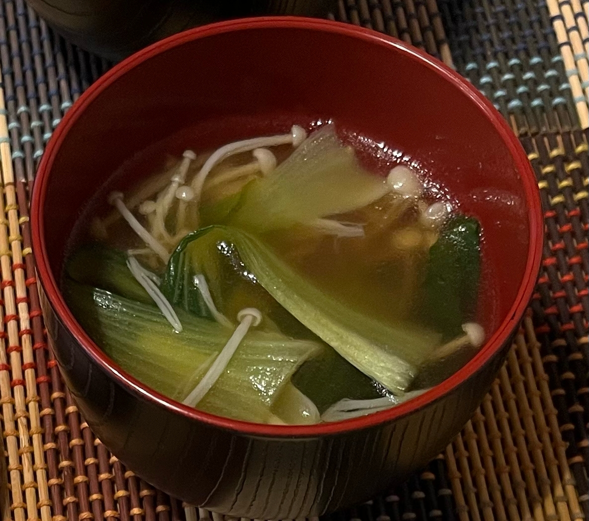 チンゲン菜とえのきの中華スープ