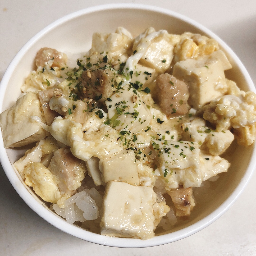 幼児食に♪鶏肉と豆腐の卵とじ丼